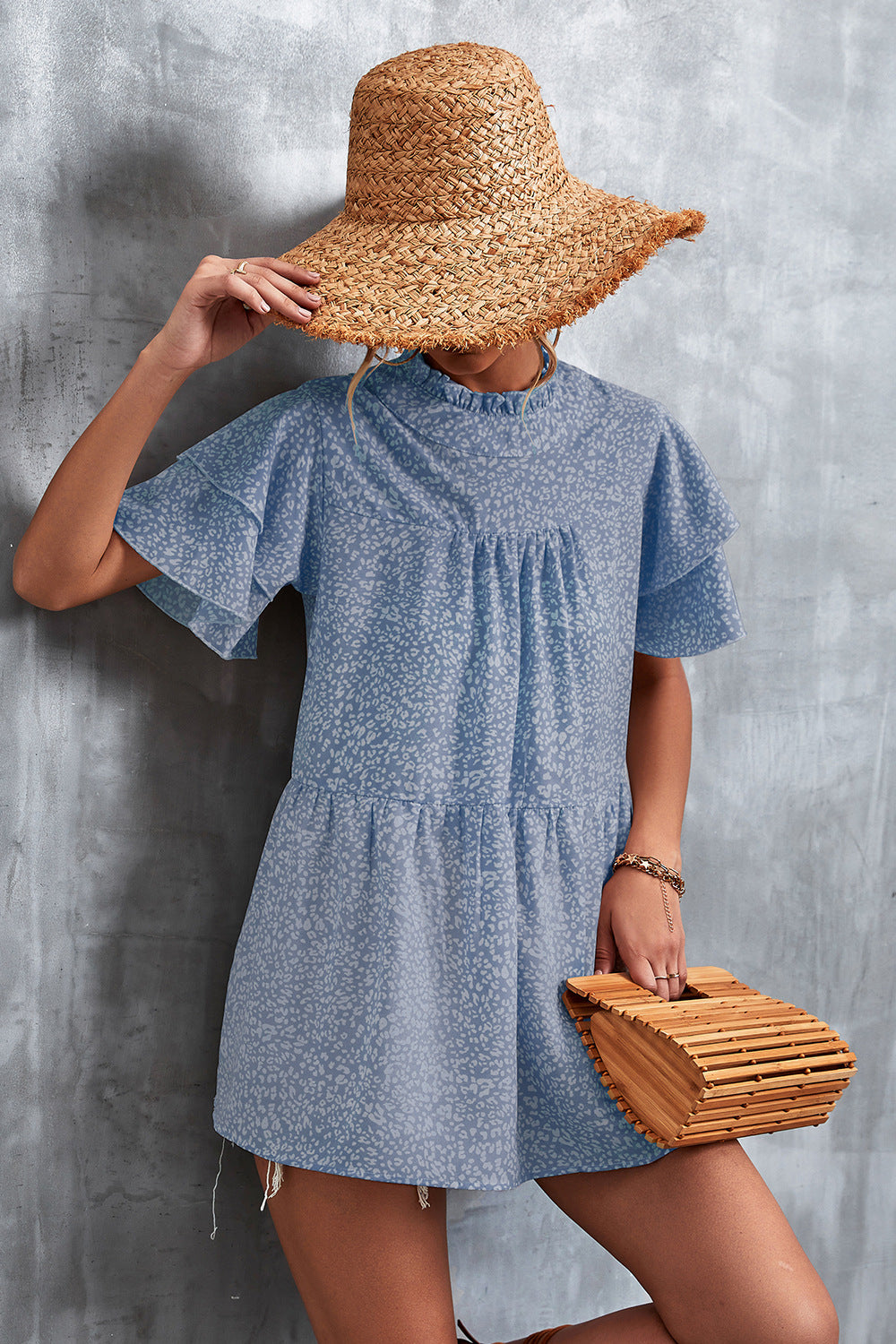 Damen luftiges Freizeitkleid mit voluminösen Rüschen und hohem Stehkragen R&B