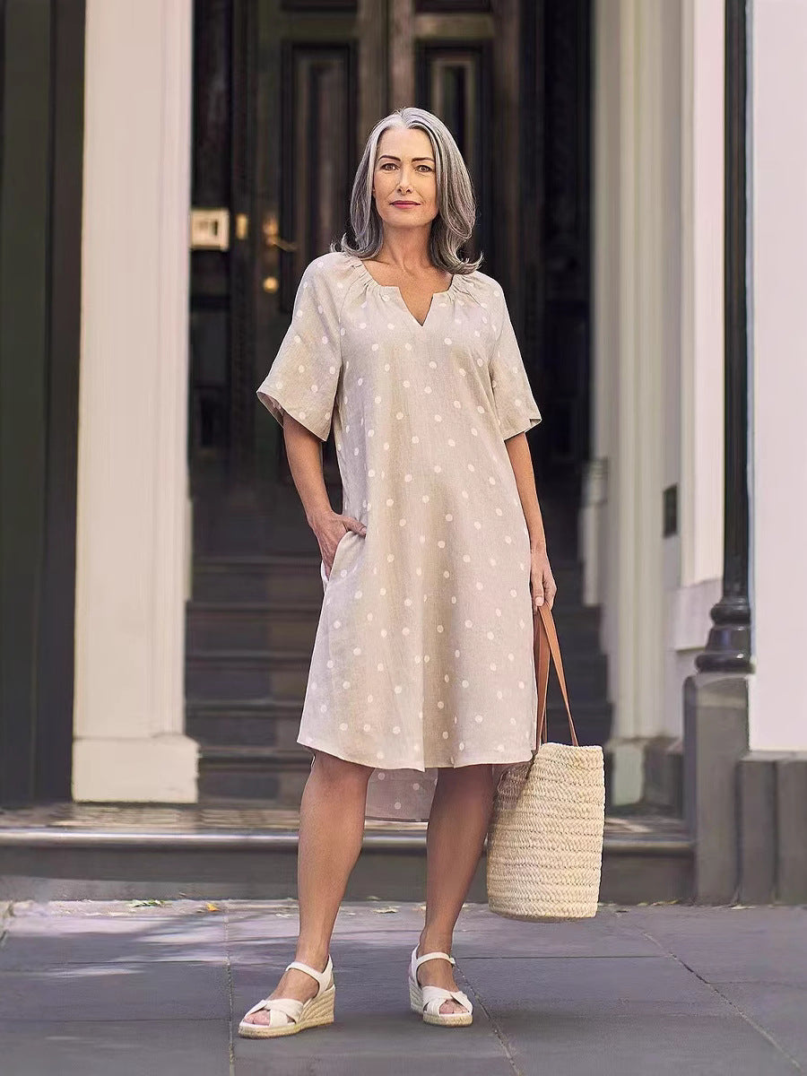 Damen Freizeitkleid mit lässigem V-Ausschnitt und praktischen Taschen Heidi-Mode