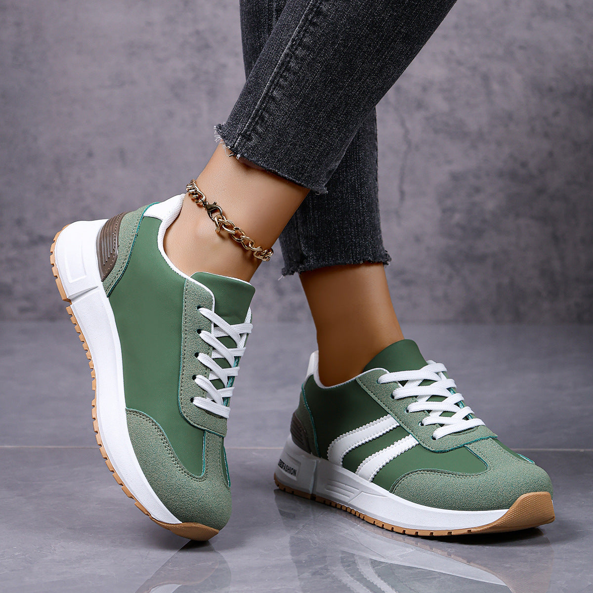 Damen Sportliche Sneakers mit modischem Design und atmungsaktiver Oberflächenstruktur R&B