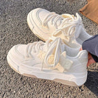 Damen Sportliche Sneakers mit dämpfender Sohle und innovativem Design R&B