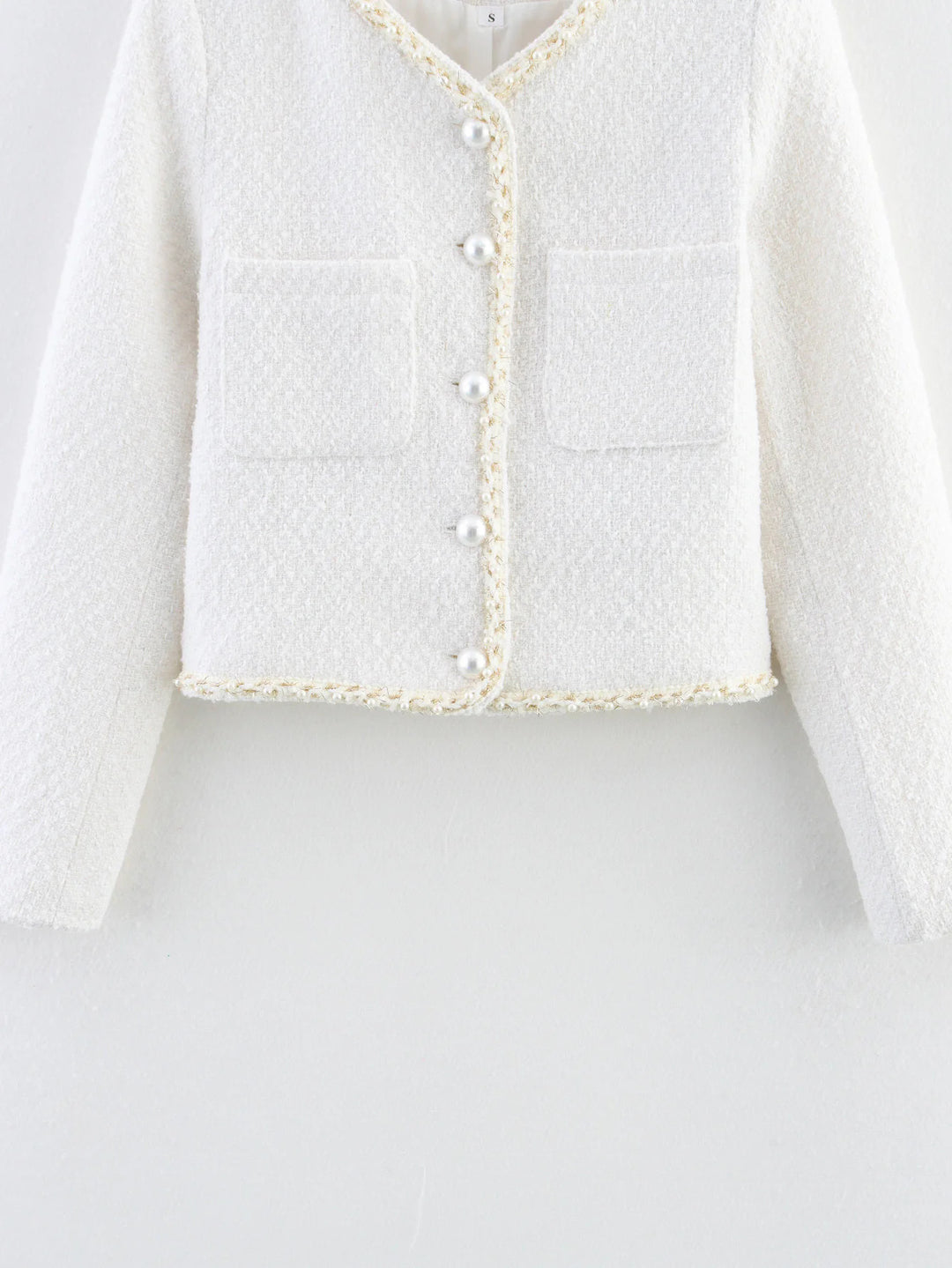 Damen elegante Kurzarmpulloverjacke mit perlverzierten Knöpfen und aufgesetzten Taschen R&B
