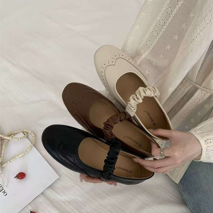 Damen Ballerinas mit elastischem Riemen und dekorativen Details R&B