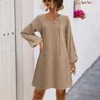 Damen Legeres Strickkleid mit romantischem Schnürdesign R&B