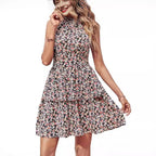 Damen Freizeitkleid mit hohem Kragen und gestuftem Saum R&B