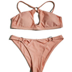 Damen Bikini mit innovativem Ausschnitt und eleganten Ringen R&B
