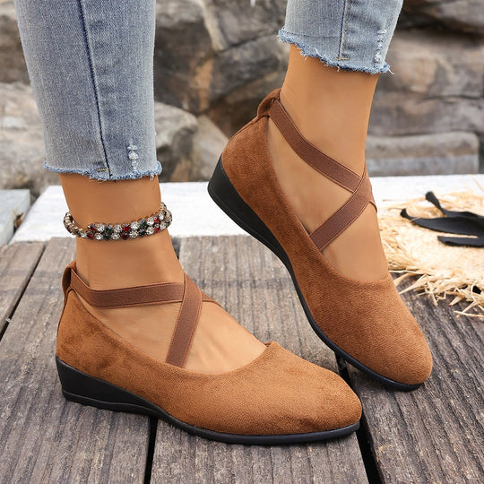 Damen Halbschuhe mit elegantem Riemendesign R&B