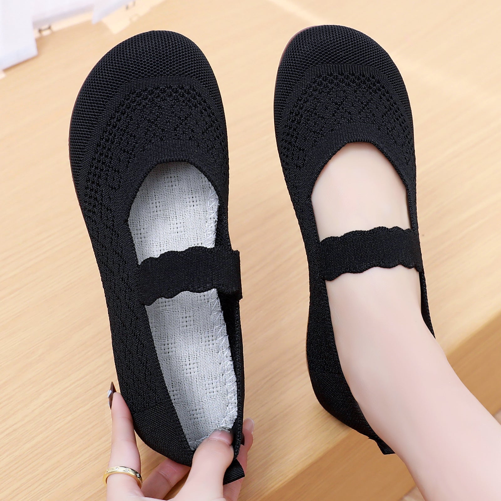 Damen Komfortable und atmungsaktive Ballerinas mit verstellbarem Riemen