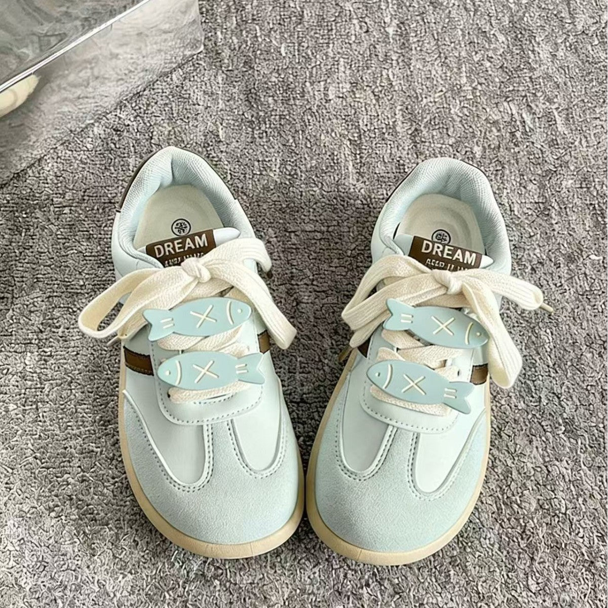 Damen Sportliche Freizeitschuhe mit bequemer Polsterung und modischen Akzenten