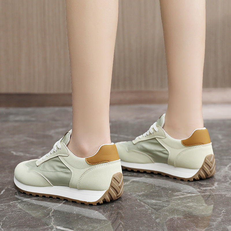 Damen Sportliche Sneakers mit atmungsaktiver Obermaterialstruktur und dämpfender Sohle R&B