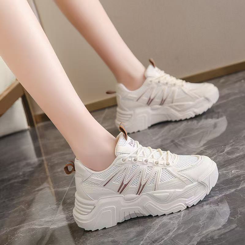 Damen Sportliche Sneakers mit innovativer Mesh-Oberfläche und ergonomischer Dämpfung R&B