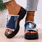 Damen Platform-Pantoletten mit modischen Knopfdetails und rutschfester Sohle R&B