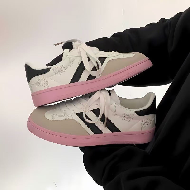 Damen Sneakers mit verspielten Blumenapplikationen und dämpfender Sohle R&B