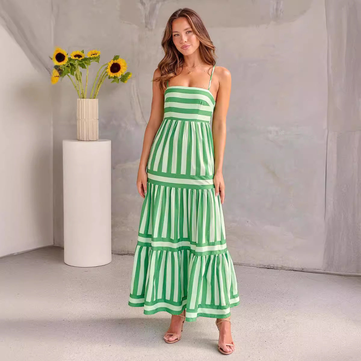 Damen Maxikleid mit schmalen Trägern und gestreiftem Design R&B