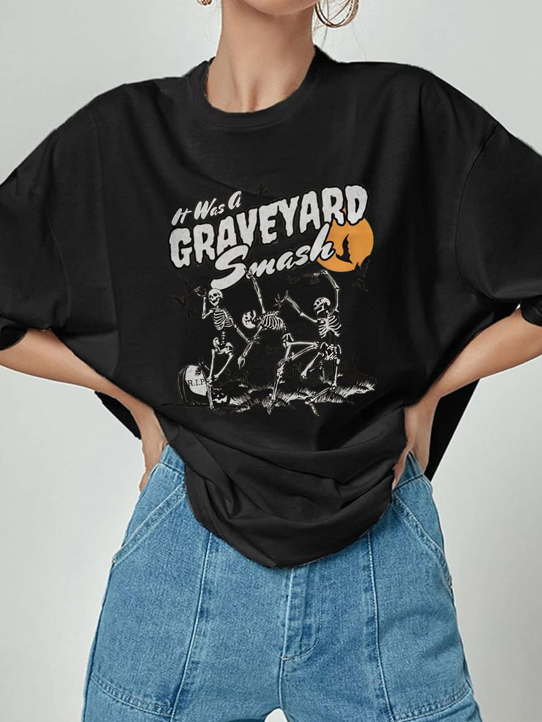 Damen T-Shirt mit künstlerischem Skelettmotiv und einzigartigem Druck R&B