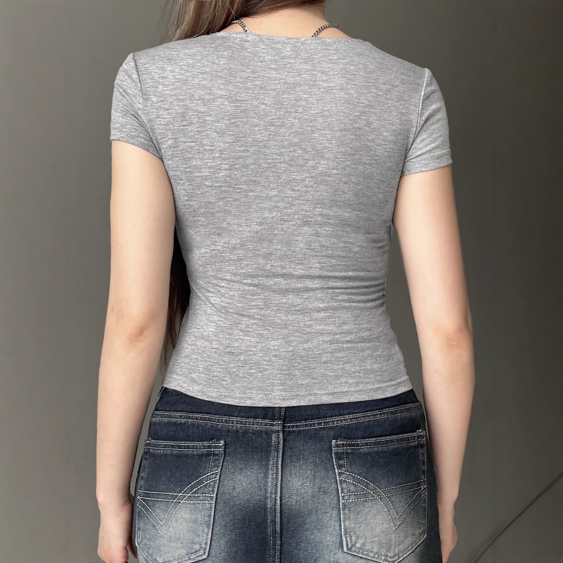 Damen figurumspielendes Oberteil mit eleganter Spitzenverzierung R&B