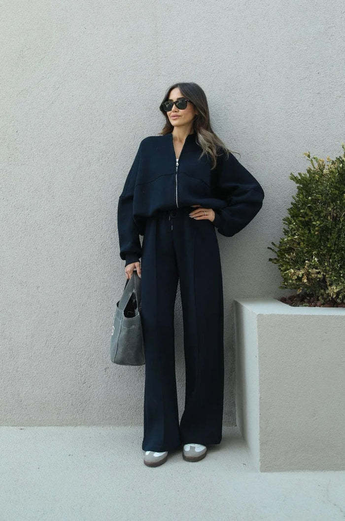 Damen Komfortabler und stilvoller Hosenanzug mit oversized Oberteil R&B
