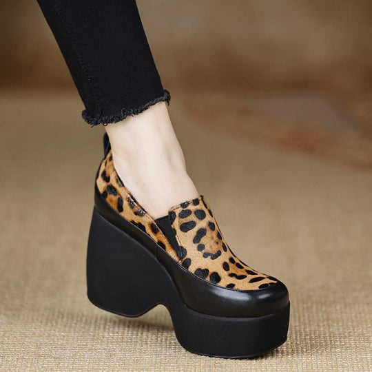 Damen Plateau Stiefel mit innovativer Sohle und elegantem Design R&B