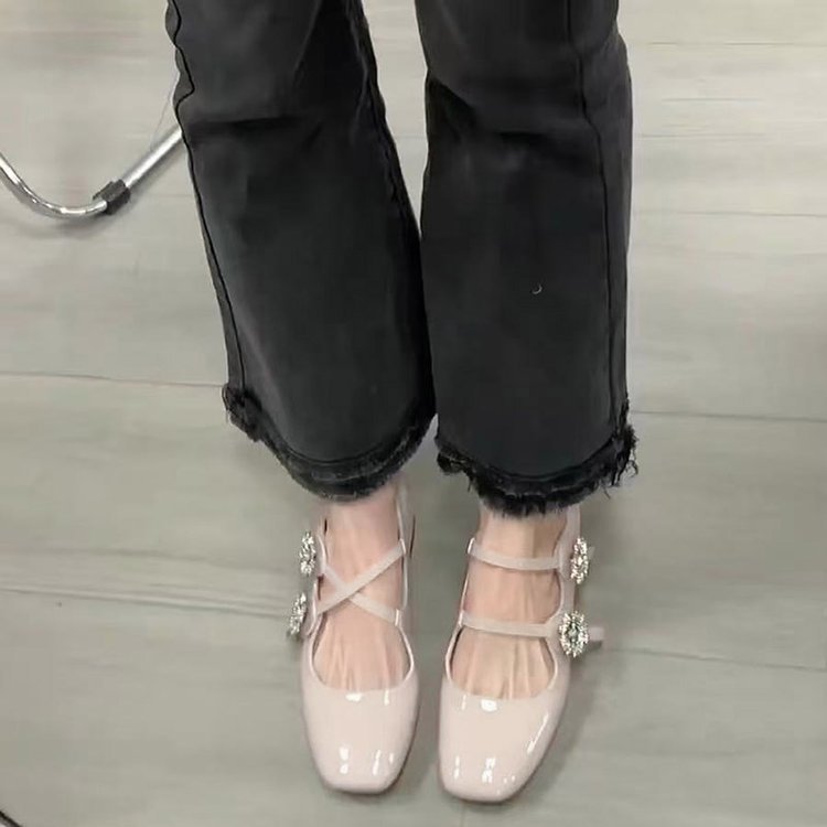 Damen elegante Ballerinas mit modischen Querriemchen und funkelnden Schmuckdetails R&B