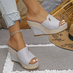 Damen Wedge-Pantoletten mit stylischem Textil-Obermaterial und dekorativem Schmuckdetail R&B