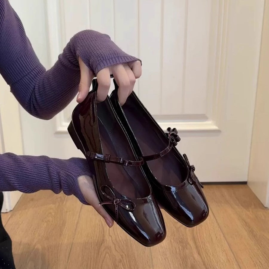 Damen Ballerinas mit glanzvoller Oberfläche und dekorativem Schleifendetail