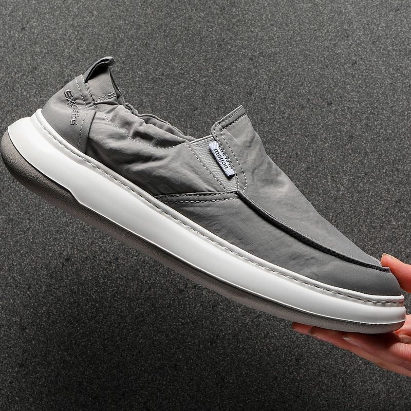Damen Bequeme Slip-On Sneakers mit elastischer Oberflächenstruktur R&B