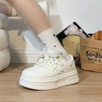 Damen Sportliche Sneakers mit verspielten Applikationen R&B