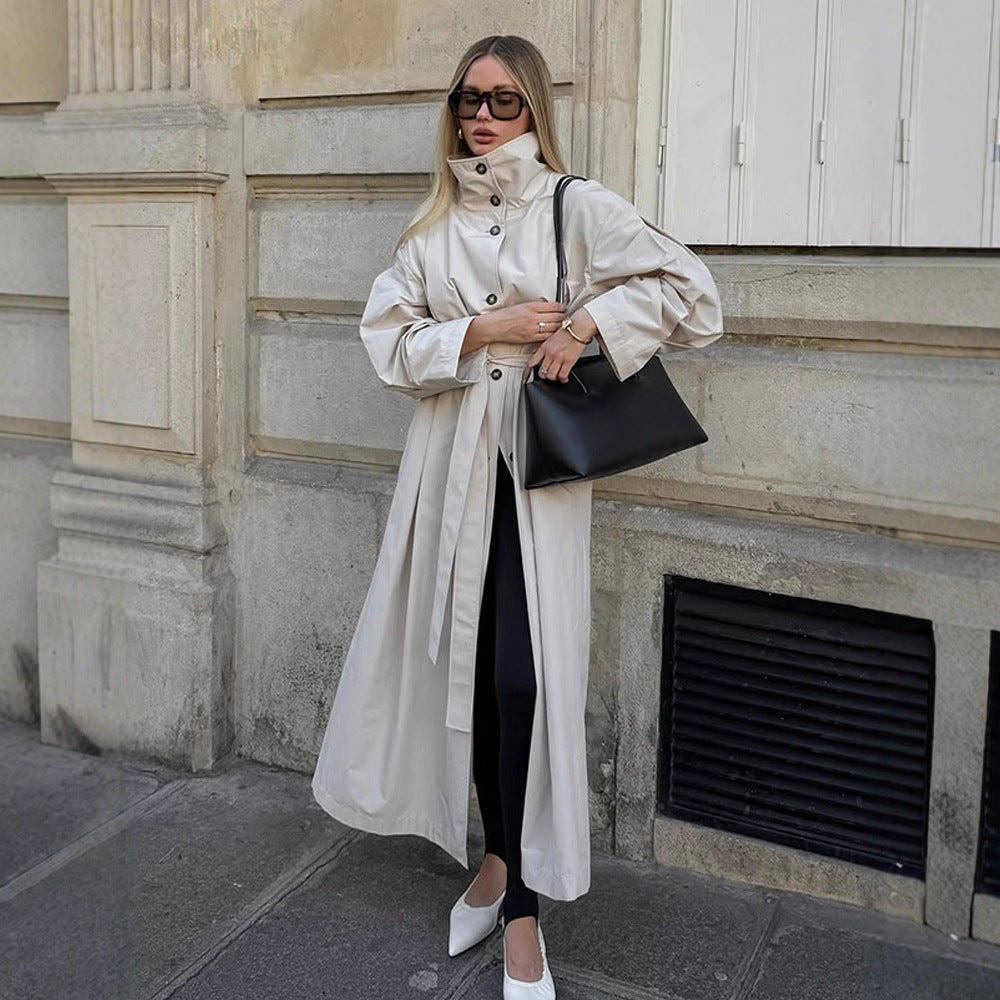 Damen modischer Trenchcoat mit tailliertem Schnitt und praktischen Details R&B