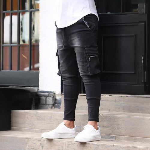 Herren Cargo-Jeans im modernen Slim-Fit Stil mit praktischen Seitentaschen und dekorativen Reißverschlüssen R&B