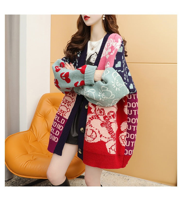 Damen Strickjacke mit lebhaftem Motiv und praktischen Knopfdetails R&B