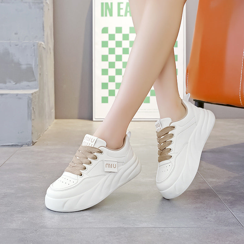 Damen Lifestyle Sneakers mit dicker, flexibler Sohle und sportlichem Design R&B