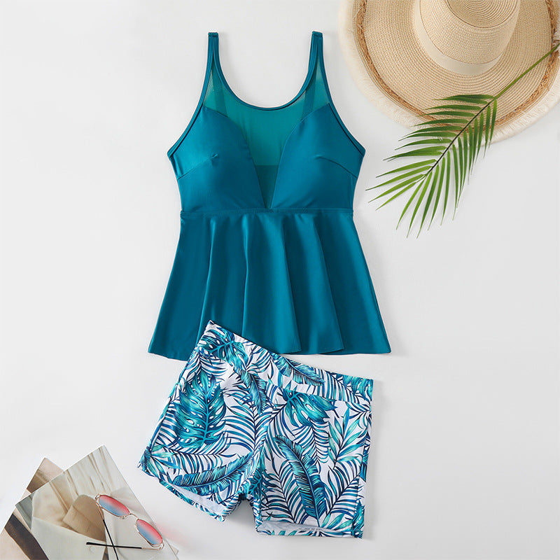 Damen Badeanzug mit fließendem Oberteil und sportlichen Shorts R&B