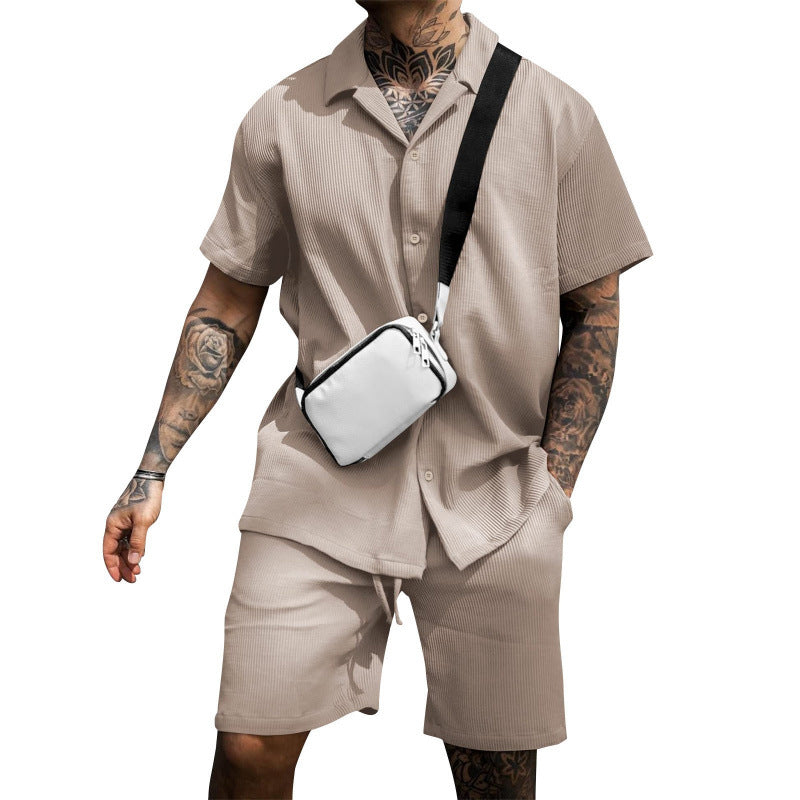 Herren lässiges Kurzarmhemd mit stylischem Schnitt und dazu passenden Shorts R&B