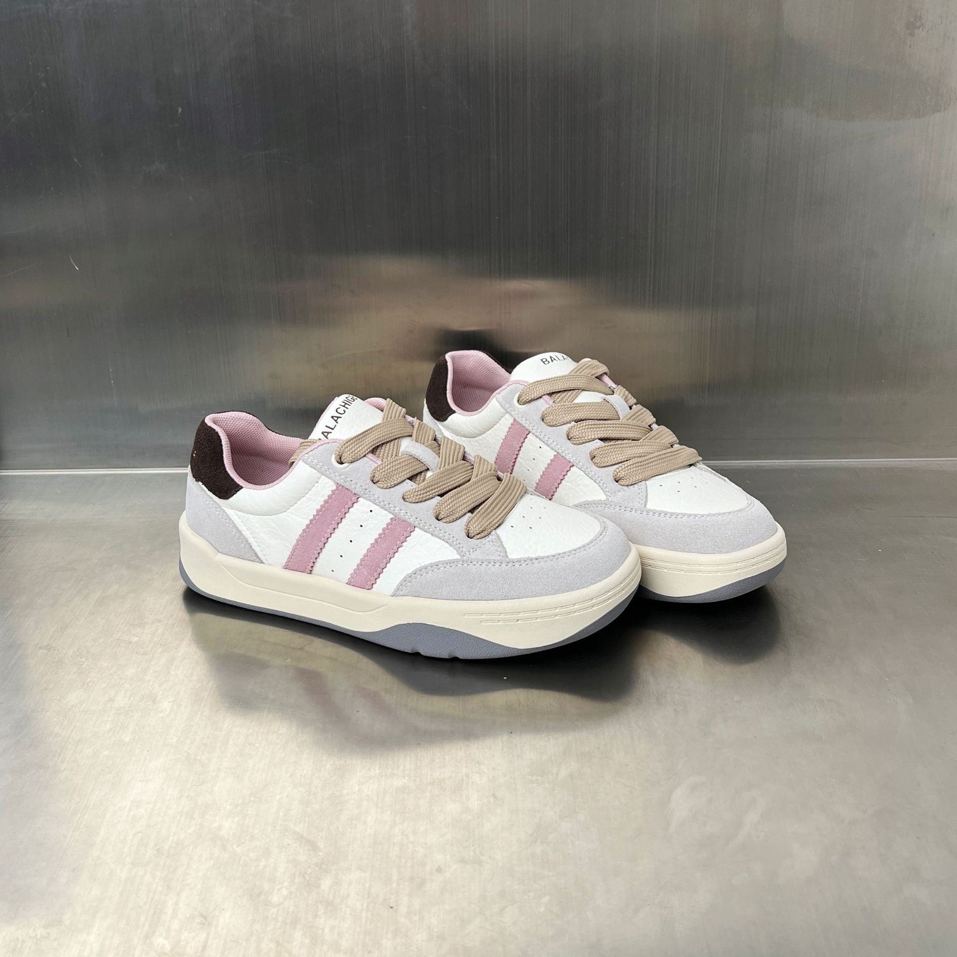 Damen Sportliche Sneakers mit modischem Profil und ergonomischer Dämpfung R&B