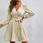 Damen Wickelkleid mit ausgestellten Ärmeln und Gürtel R&B