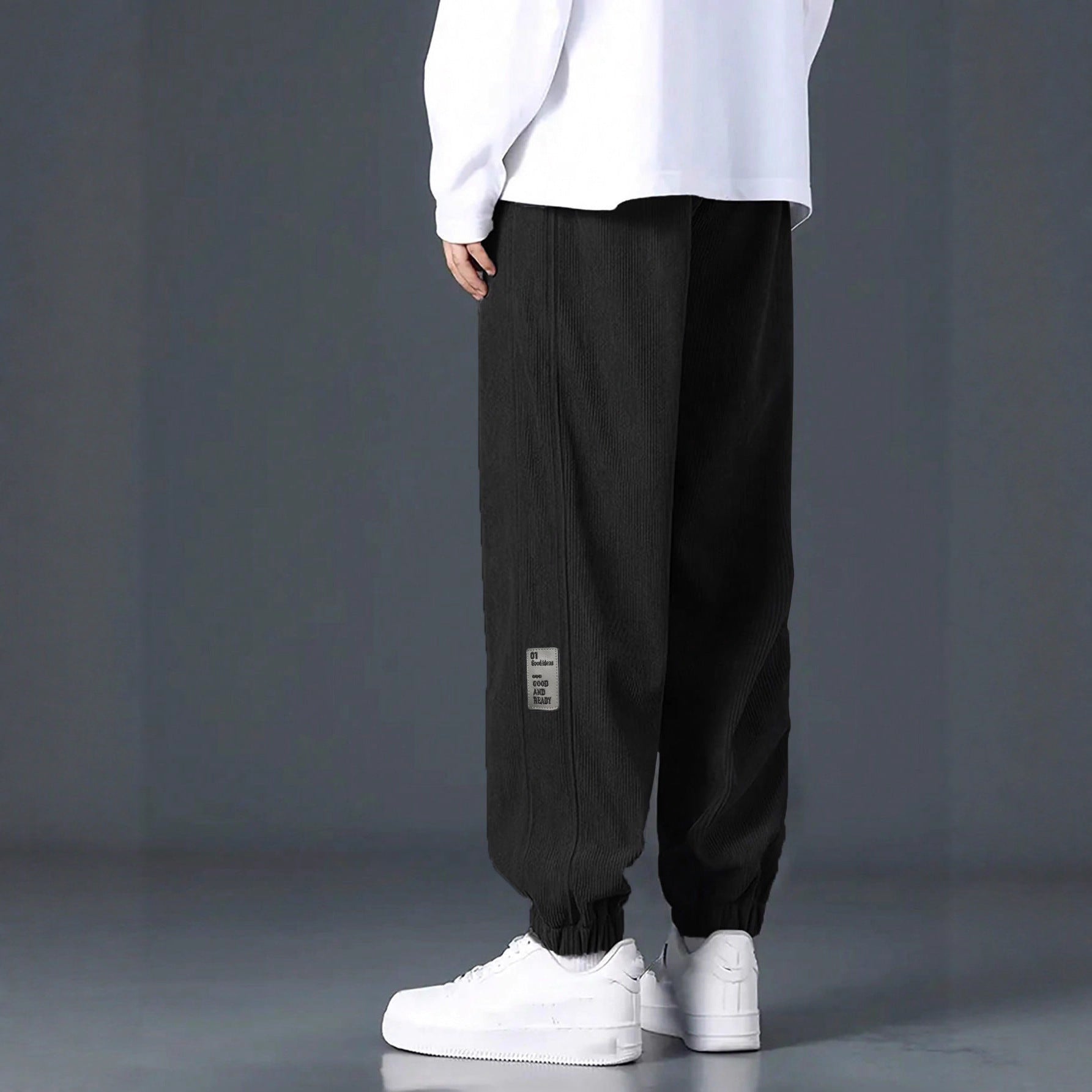 Herren nan Relax-Freizeithose aus feiner Breitkordstruktur mit Tunnelzug und elastischen Knöchelabschlüssen R&B
