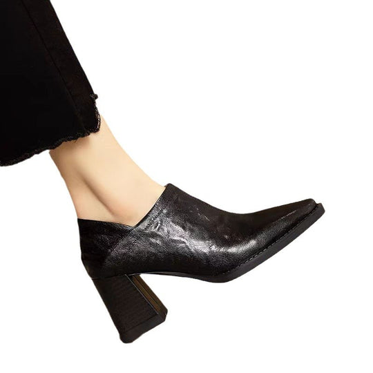 Damen Elegante Stiefeletten mit geschwungenem Absatz und raffiniertem Obermaterial R&B