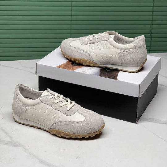 Damen Sportliche Sneaker mit hochwertigem Wildleder-Obermaterial und rutschfester Sohle R&B