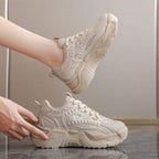 Damen Sneaker mit atmungsaktiven Mesh-Obermaterialien und rutschfesten Sohlen R&B
