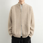 Herren Strickjacke mit modernem Zipper und strukturierter Oberfläche
