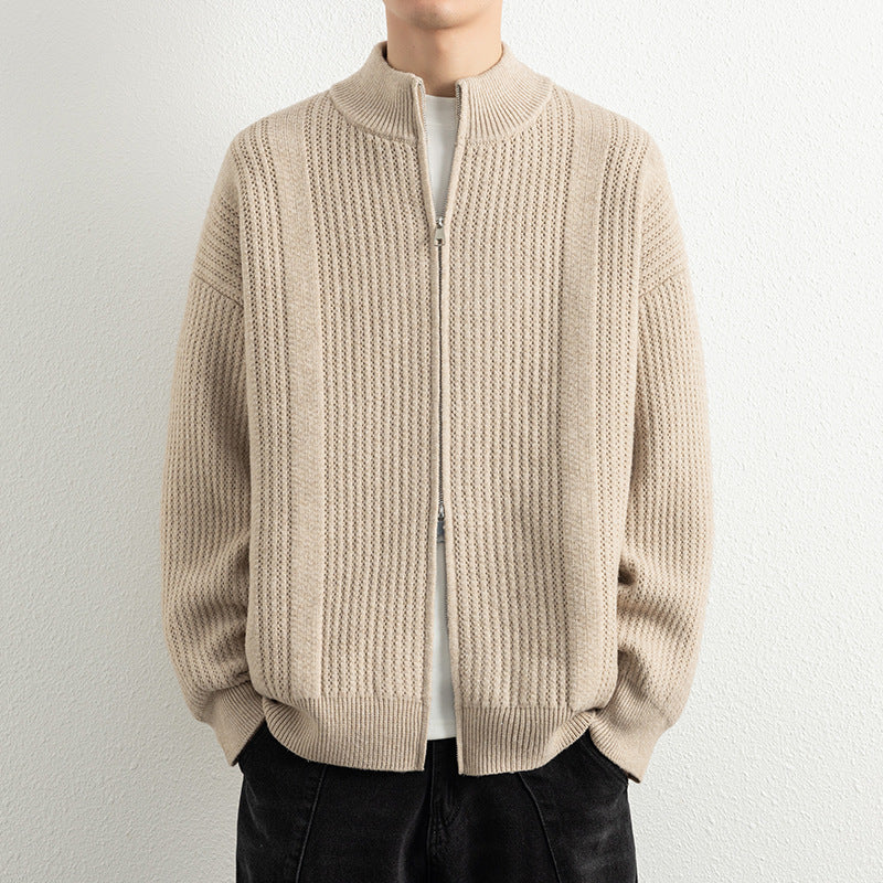 Herren Strickjacke mit modernem Zipper und strukturierter Oberfläche