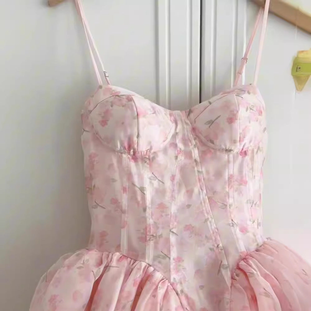 Damen Cocktailkleid mit trägerlosem Oberteil und schwingendem Tüllrock R&B