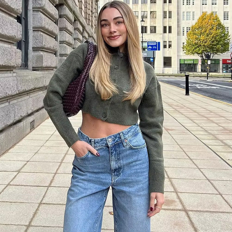 Damen Kurzpullover mit knopfbeschichtetem Design R&B