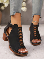 Damen Offene Blockabsatz-Sandaletten mit modischem Schnitt und geflochtenem Design R&B