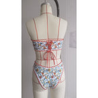Damen Triangel-Bikini mit verspieltem Blumendesign und Rüschen