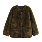 Damen Kuscheljacke mit hochwertigem Kunstfell und praktischen Taschen R&B
