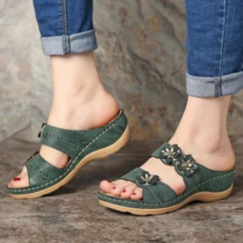 Damen Wedge-Sandalen mit floralen Applikationen und anatomischem Fußbett R&B