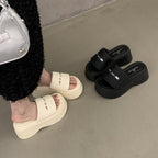 Damen bequeme Platform-Pantoletten mit modischer Riemenverzierung R&B