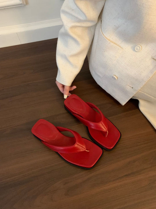 Damen Zehentrenner mit elegantem minimalistischen Design und komfortablen Fußbetten R&B