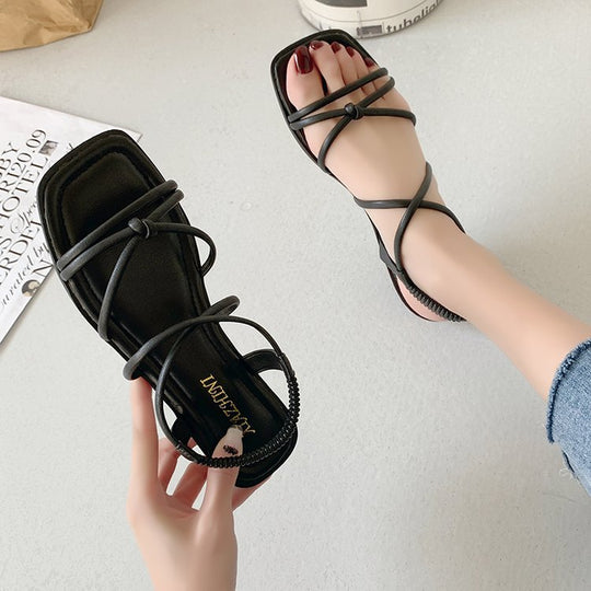 Damen modische Sandalen mit feinen Riemen und komfortablem Fußbett R&B