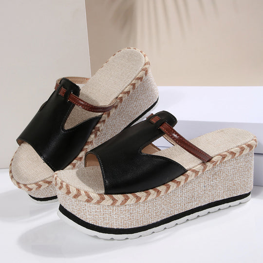 Damen Wedge-Pantoletten mit gebrochenem Riemendesign und komfortabler Korkfußbettung R&B
